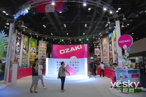 PP电子 PP电子平台MacWorld2012：OZAKI展示别致苹果配件系列(图2)